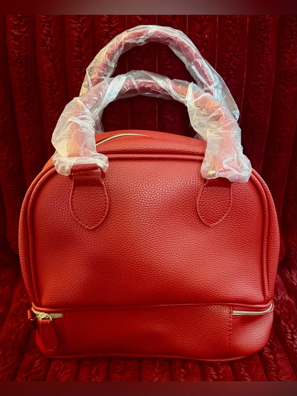 Elizabeth Arden Red Dome Cosmetic Bag with Gold Zipper